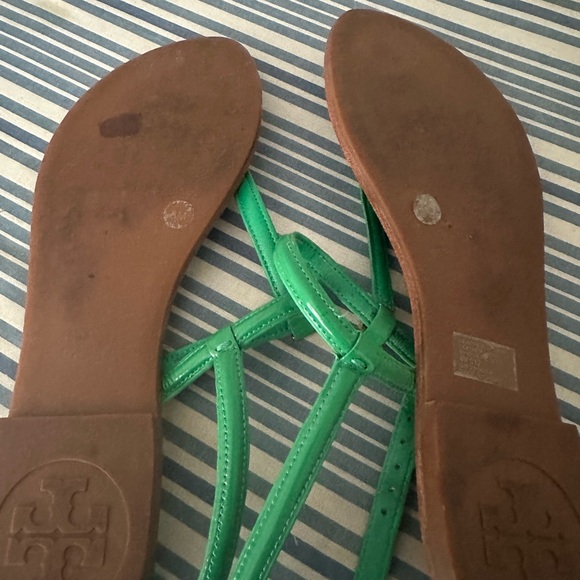 Tory Burch Green Sandals - Picture 4 of 7